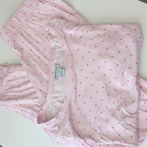 Maxi Cozy Soft Long sleeve/Long pants Pink Polka Dot Pajamas - Picture 3 of 4